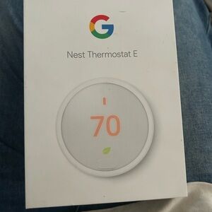 Google Nest Thermostat E - White Box with Black Text